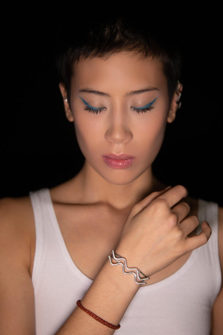 Aquarius zodiac sign minimalist bracelet, fully and ethically handmade of Sterling Silver 925.