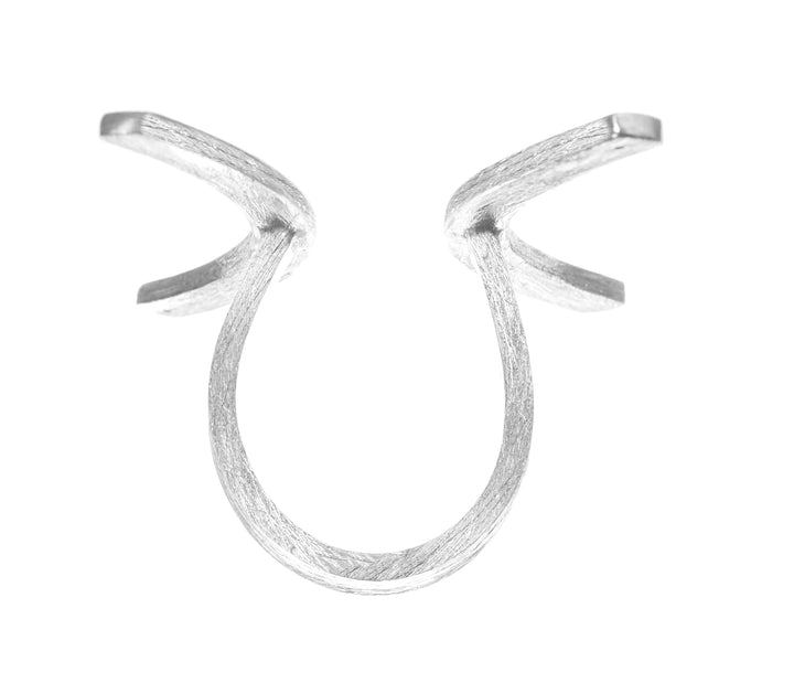 Anillo de signo Piscis, completamente hecho a mano de forma ética de Plata de Primera Ley, con Diamantes negro y blanco de 0,017 quilates #metal_plata-de-primera-ley
