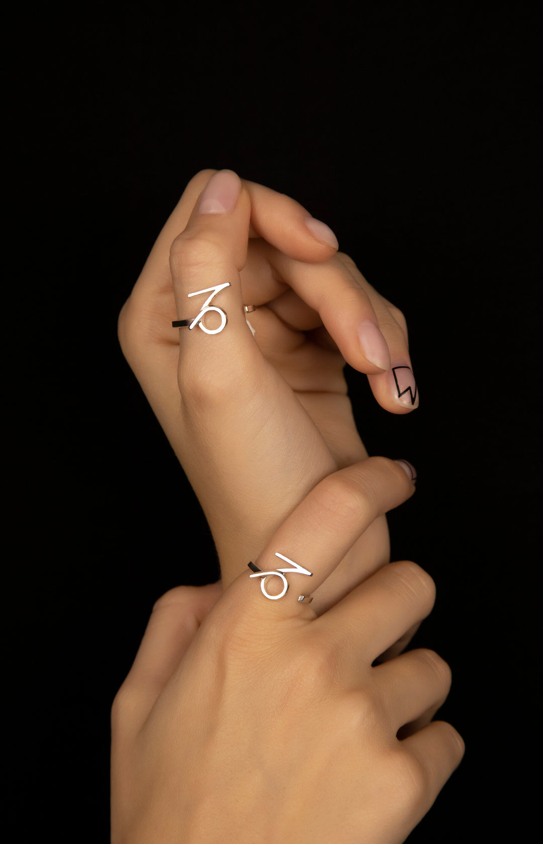 Unisex Capricorn Ring in Sterling Silver 925.