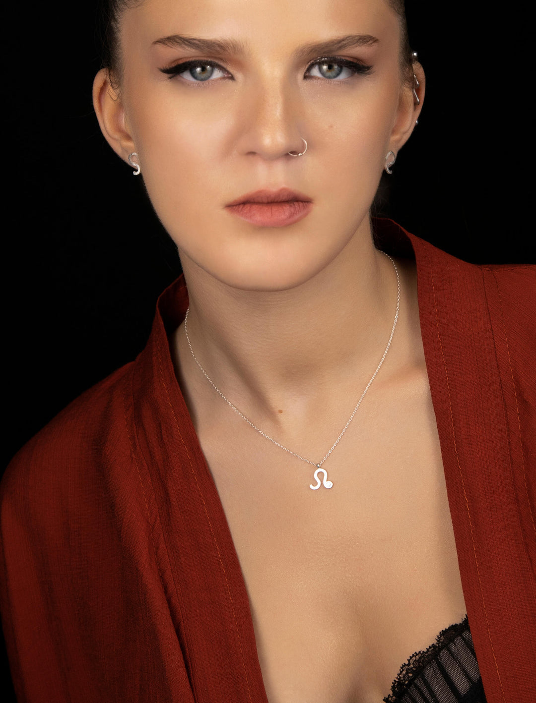Leo Necklace in Sterling Silver 925 with a sparkling Diamond