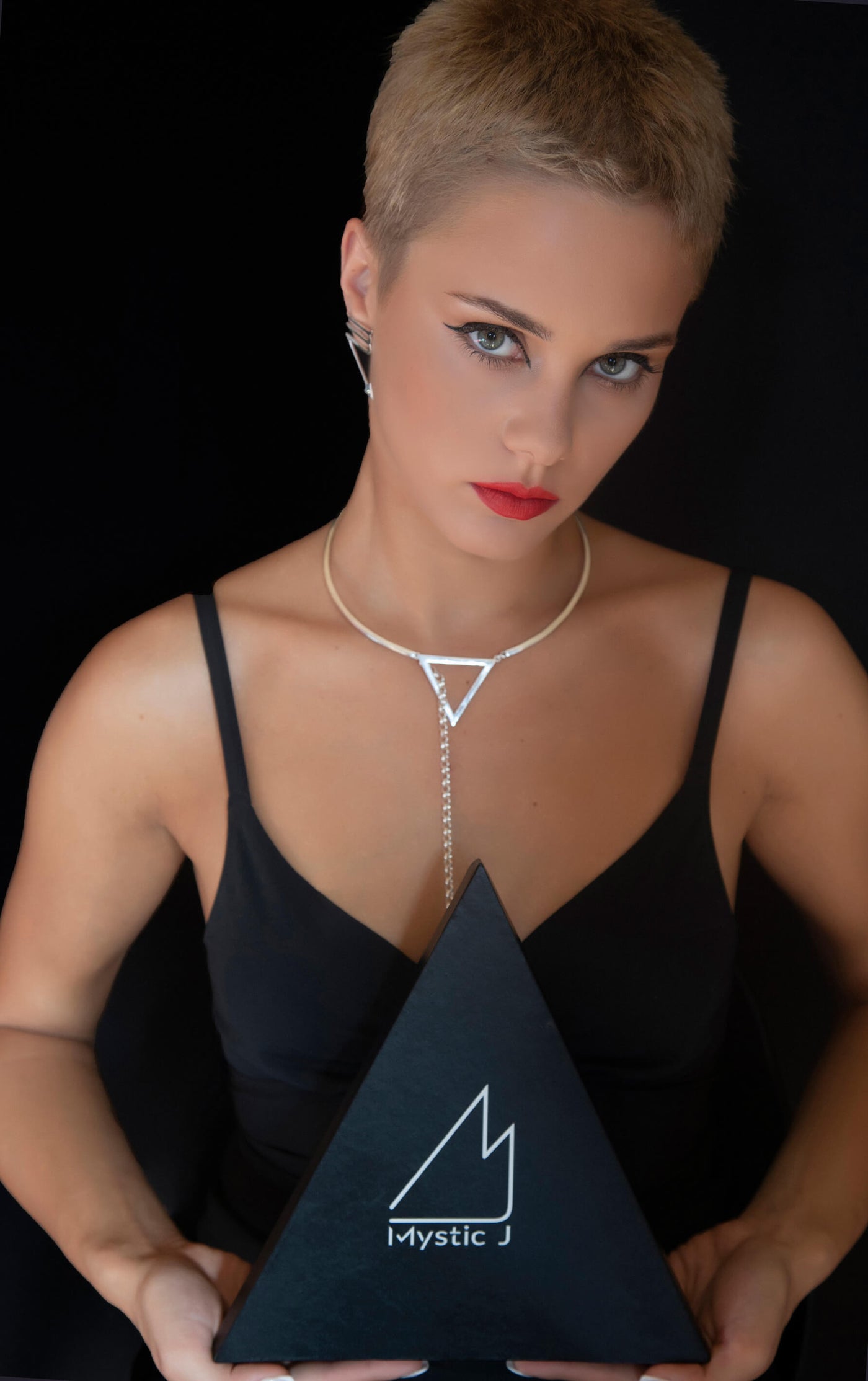 Scorpio Choker in symmetric Avant-garde. Ethically handmade of Sterling Silver 925, with 0,03Ct. Diamond. Scorpio Mystic Box  #material_sterling-silver-925