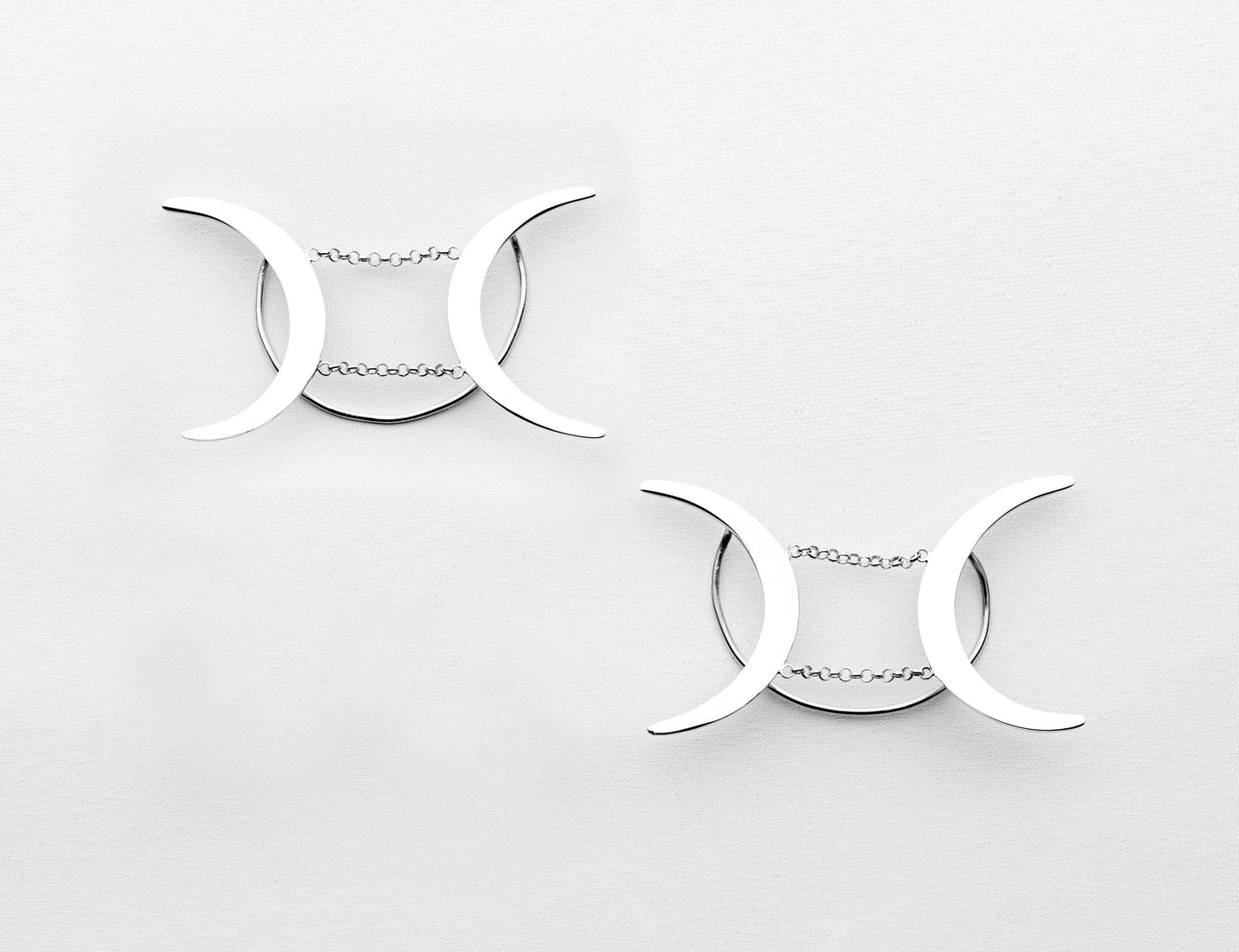 Gemini Ear Cuffs - Fully handmade in Sterling Silver 925. Contemporary unique design of limited edition by Mystic J for your luxury look.
